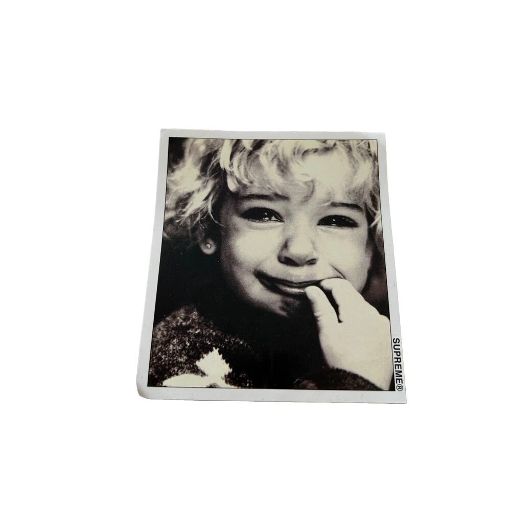 Supreme “Crybaby” Sticker FW15 Graphic Authentic Streetwear